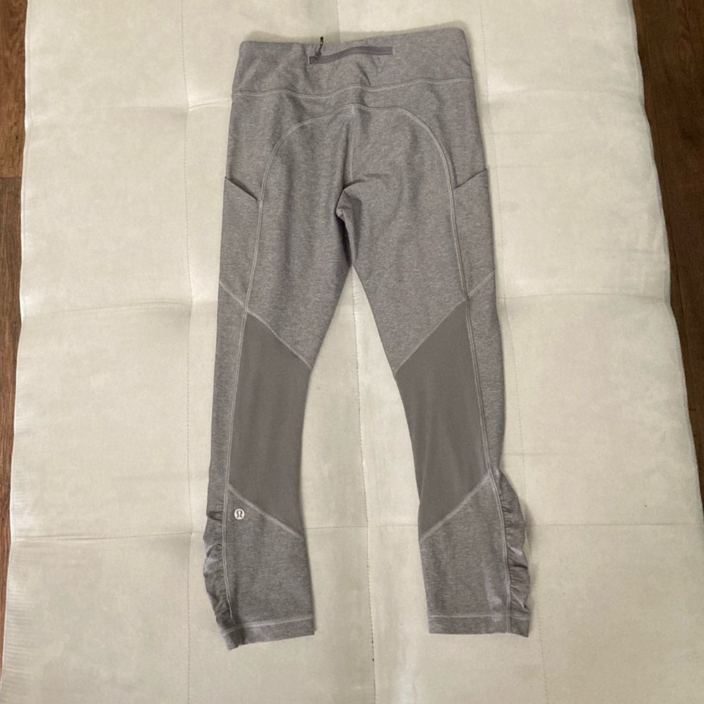 Lululemon Speed Crop Heathered Slate size 6 - Picture 10 of 16